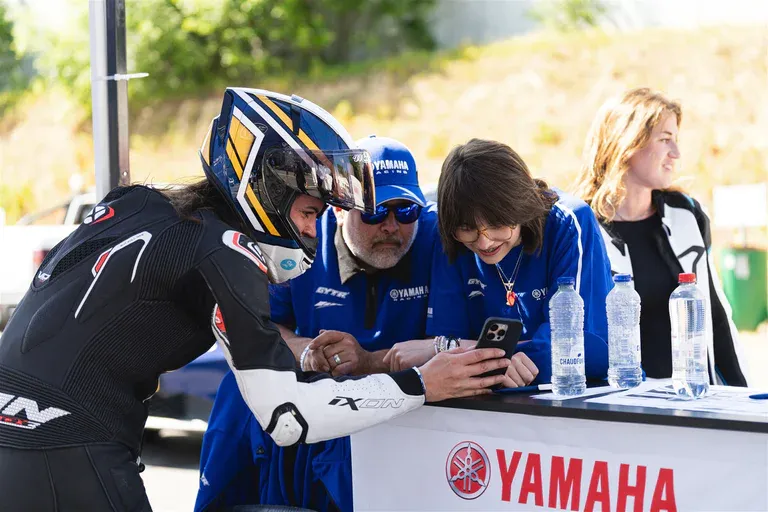 Yamaha Track Day Mettet 2025 : une journée ensoleillée pleine d'adrénaline 3 track days mettet 5